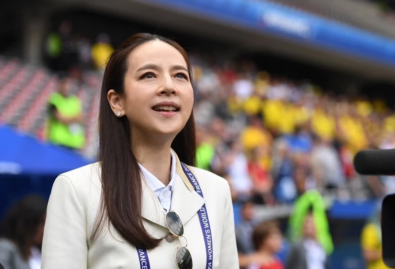 รีบส่งกำลังใจด่วน ‘มาดามแป้ง’ ติดโควิด-19  เผยไข้สูง-ไอหนัก