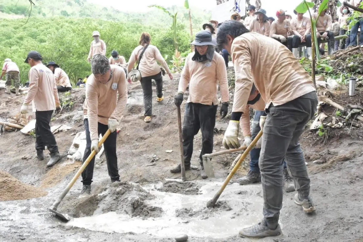 กทท. ร่วมใจสร้างและส่งมอบฝาย สานต่อโครงการ “ฅน...เก็บน้ำให้แผ่นดิน” ปีที่ 6