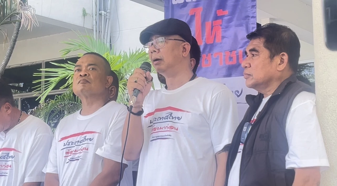 "จตุพร-ทนายนกเขา"บุกทำเนียบทวงถามนายกฯวิธีแก้ปัญหาพลังงาน