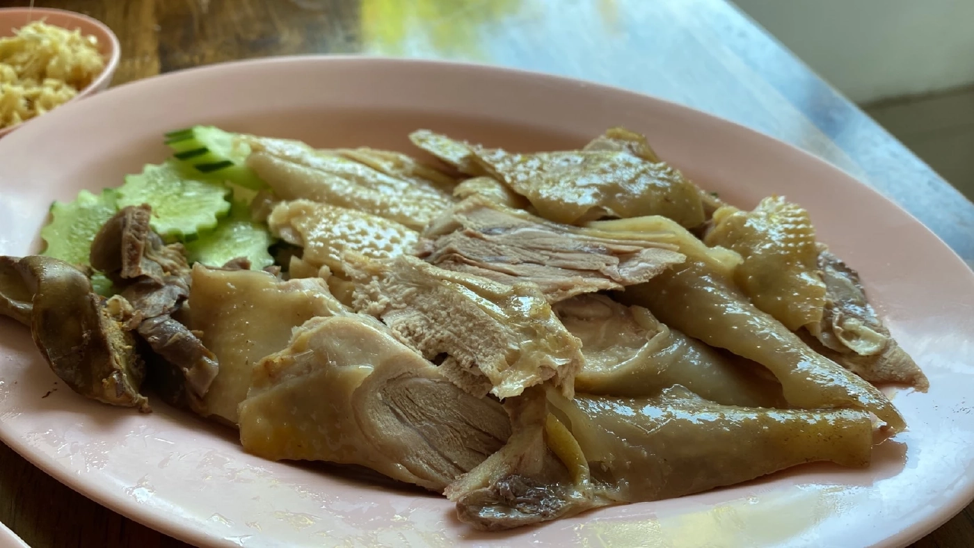 "ข้าวมันไก่กัญชา"นุ่ม ละมุน ไขมันน้อย จาก"ร้านข้าวมันไก่บุ่นเซียว"(คลิป)