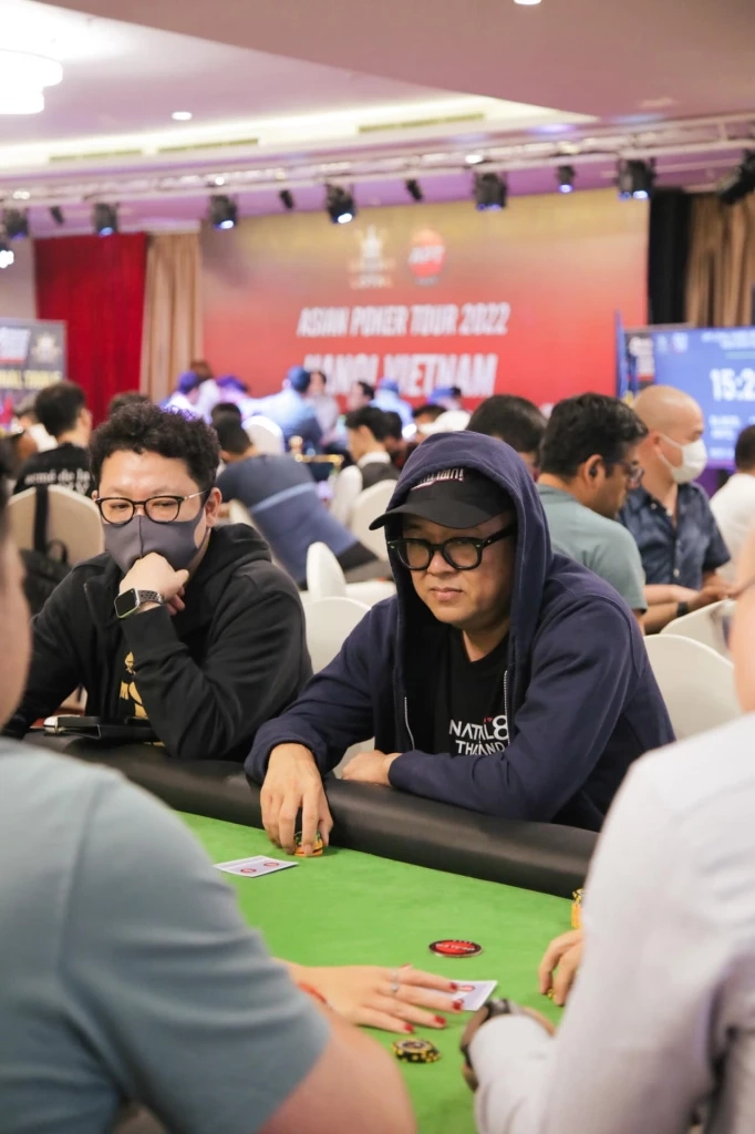 ฮือฮา! "ป๋าเต็ด" แข่งโป๊กเกอร์จบอันที่ 35 คว้าเงิน 65 ล้านดองกลับไทย 