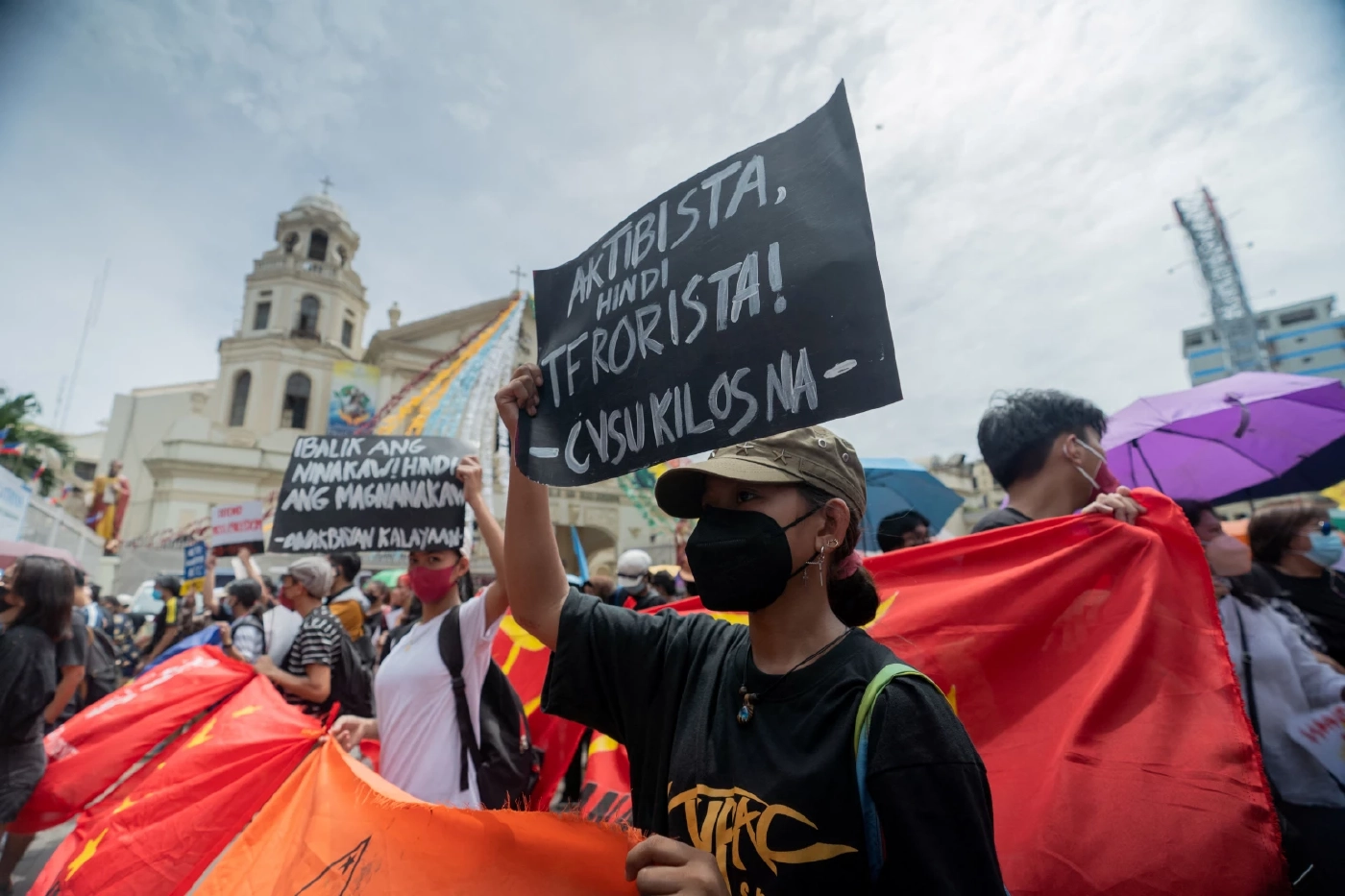 มาร์กอส จูเนียร์ สาบานตนผู้นำใหม่ฟิลิปปินส์