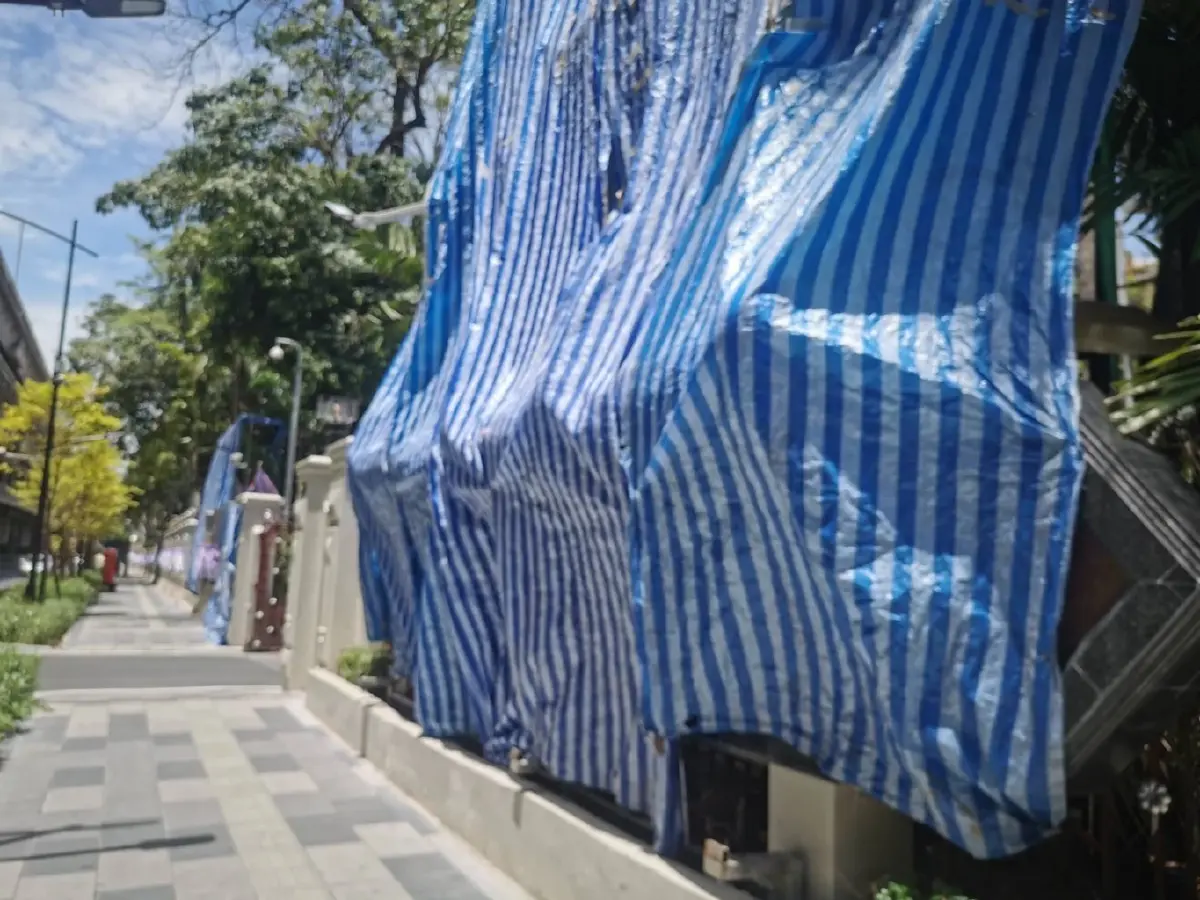 ตำรวจจัดรถจีโน่ต้อนรับม็อบ "เดินไล่ตู่ 2" พบยังไม่มีการปะทะแต่อย่างใด