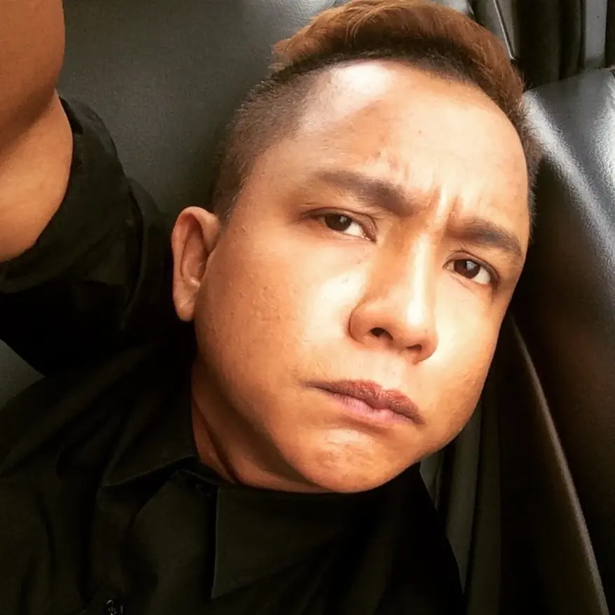 รู้จัก “จั๊กกะบุ๋ม เชิญยิ้ม” ดีกรี “โฆษกพรรคการเมือง” หลังถูกโยงคุกคามสาว