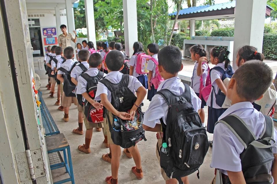 ชี้ปัญหา "กระเป๋านักเรียนหนัก" เพราะบุคลากรการศึกษา ไม่จริงใจแก้ไข  