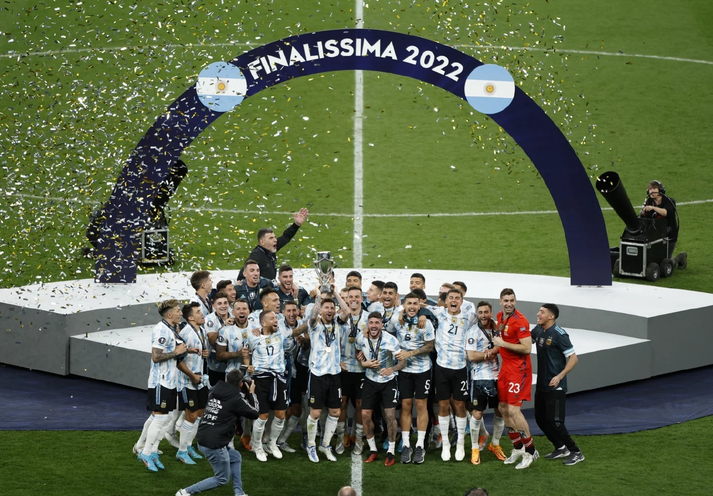 ประมวลภาพ "อาร์เจนติน่า" เถลิงบัลลังก์แชมป์ "ฟินาลิสซิม่า 2022"