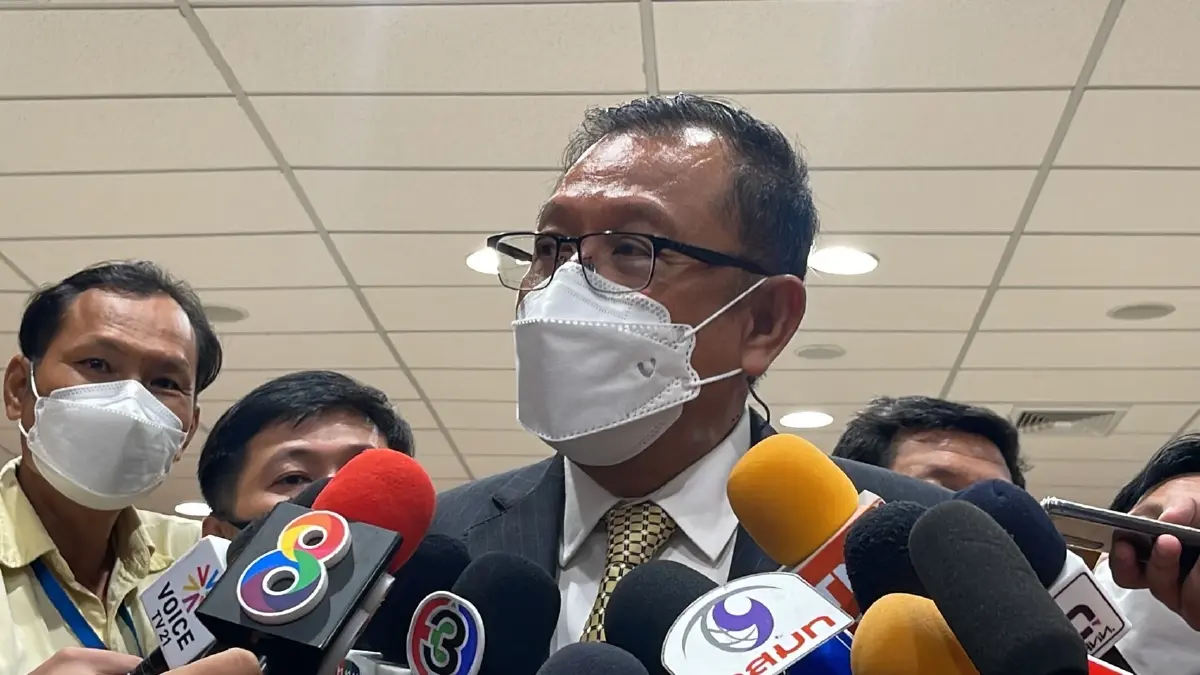 "ศุภชัย"ย้ำ"ครูพี่โอ๊ะ"ต้องพ้นภท.หรือไม่ขึ้นอยู่กับข้อบังคับพรรค