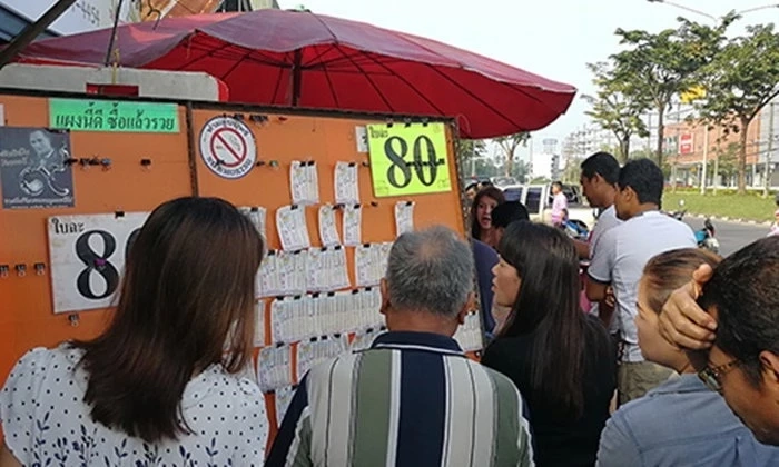 รีบส่อง เลขเด็ดเจ๊ฟองเบียร์ งวด 16/6/65 นี้ วิ่งเลขดัง โค้งสุดท้ายก่อนหวยออก