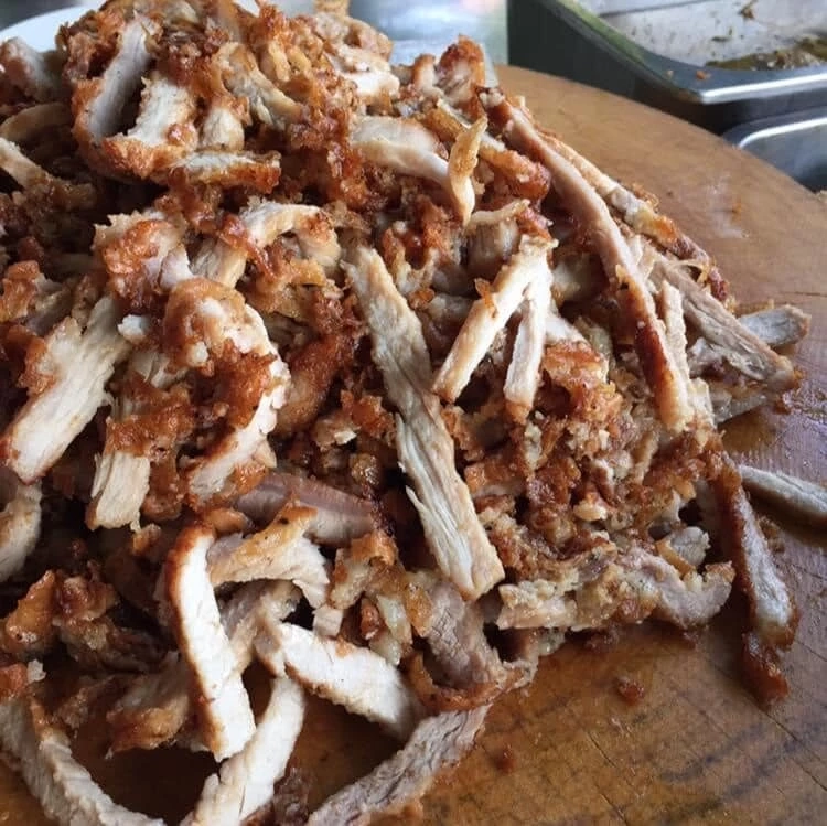 หมูทอดเจ๊จงประกาศขึ้นราคาทุกเมนู 2 บาท