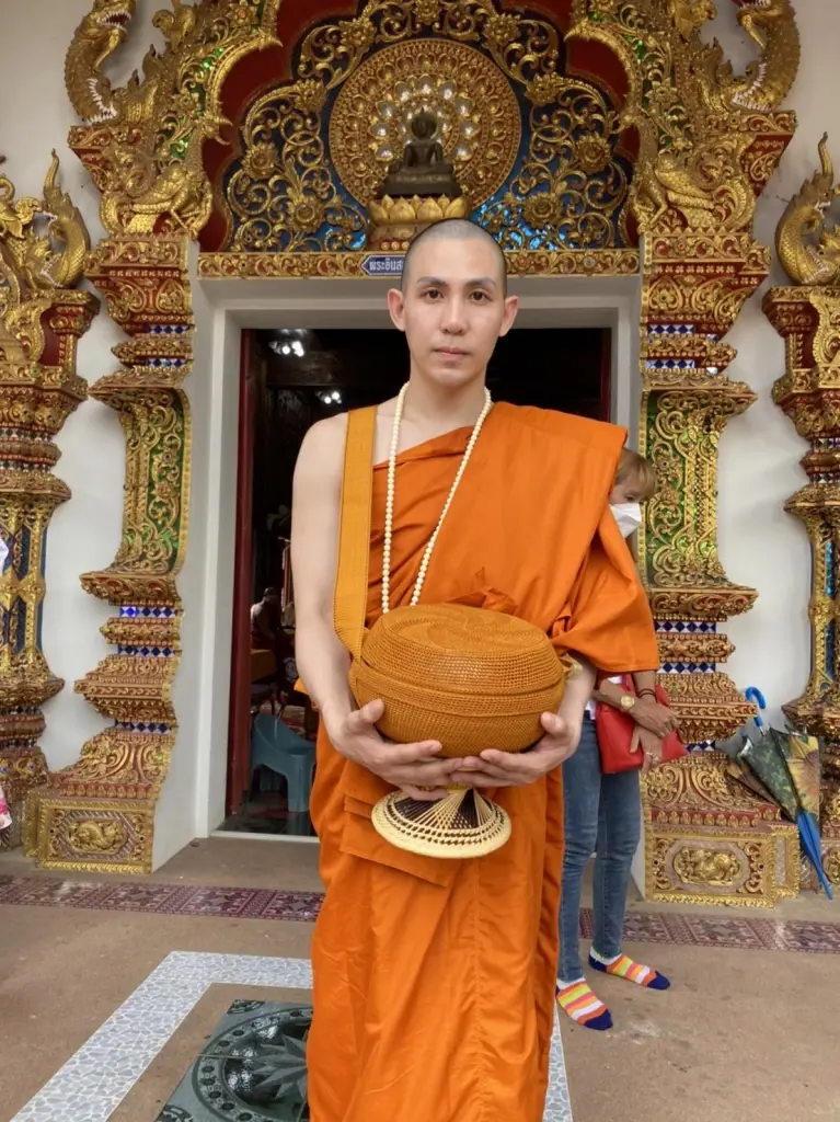 "แม็ก เดอะสตาร์ "เข้าพิธีอุปสมบทแล้ว ได้ฉายาทางธรรมว่า  จิรวฑฺฒโน