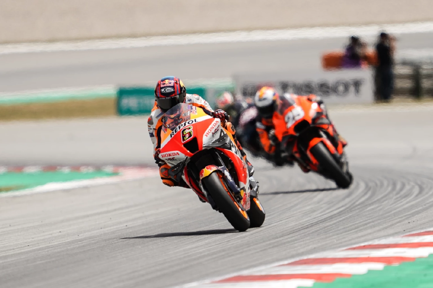 "ก้อง สมเกียรติ" คัมแบ็กคว้าแต้มศึกโมโตทูที่คาตาลุนญ่า