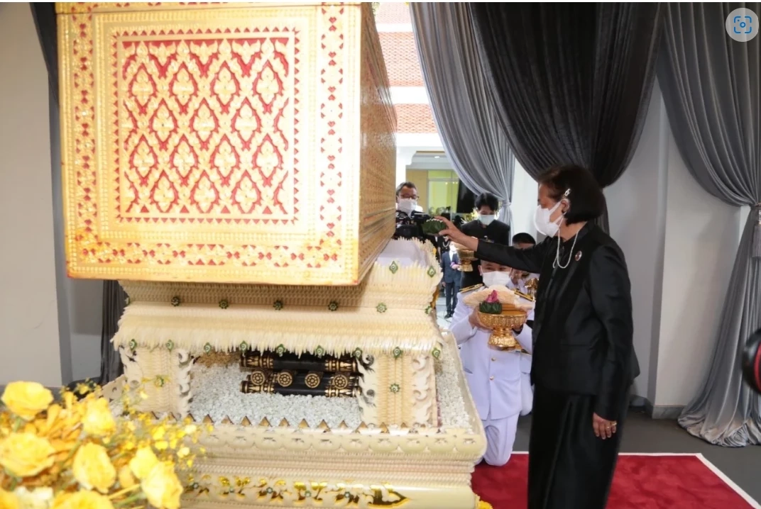 พระราชทานเพลิงศพ "ต้อย-เศรษฐา" ศิลปินแห่งชาติ ที่เป็นที่รักของทุกคน