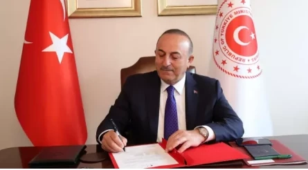 นายแมฟลุต ชาวุโชลู รัฐมนตรีกระทรวงต่างประเทศของตุรกี