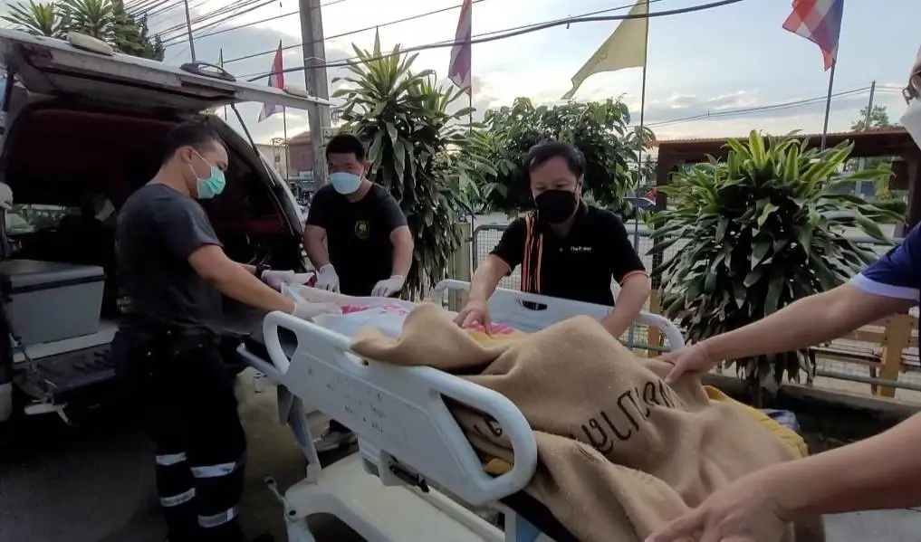 เฒ่าวัย 73 ปี  แอบชอบเมียชาวบ้าน โทรฯหาไม่ได้ดังใจ บุกแทงดับ