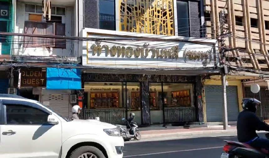 จับแล้วโจรควงปืนบุกเดี่ยวชิงทองกลางกรุง 2 ล้าน สารภาพอ้างขาดทุนคริปโต