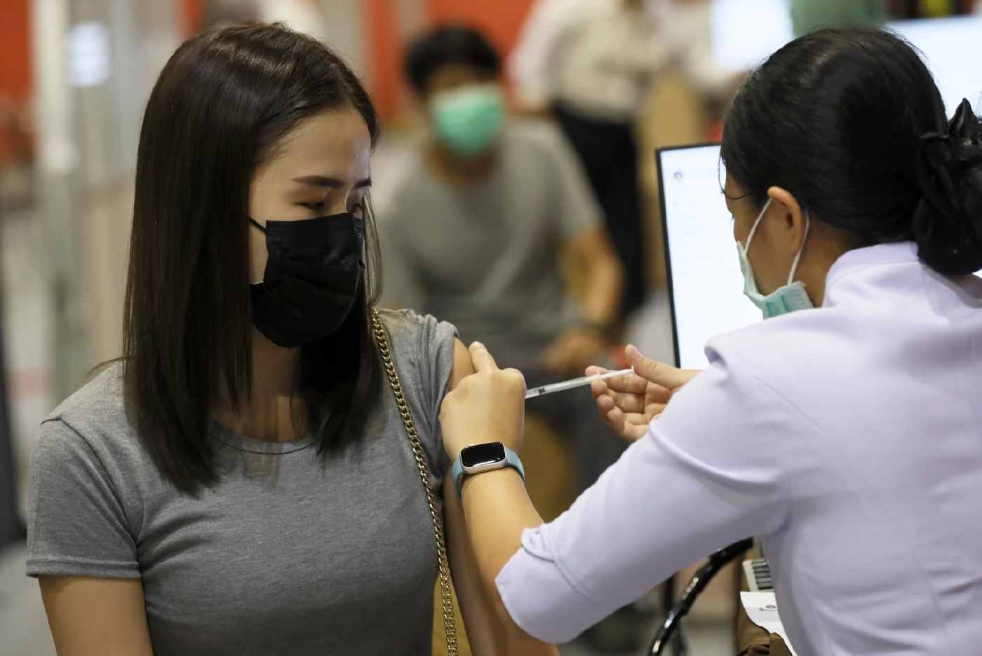 สธ. แจงซื้อ วัคซีนโควิด ตามความต้องการใช้สูงสุด คนฉีดน้อย คงเหลือ 29 ล้านโดส