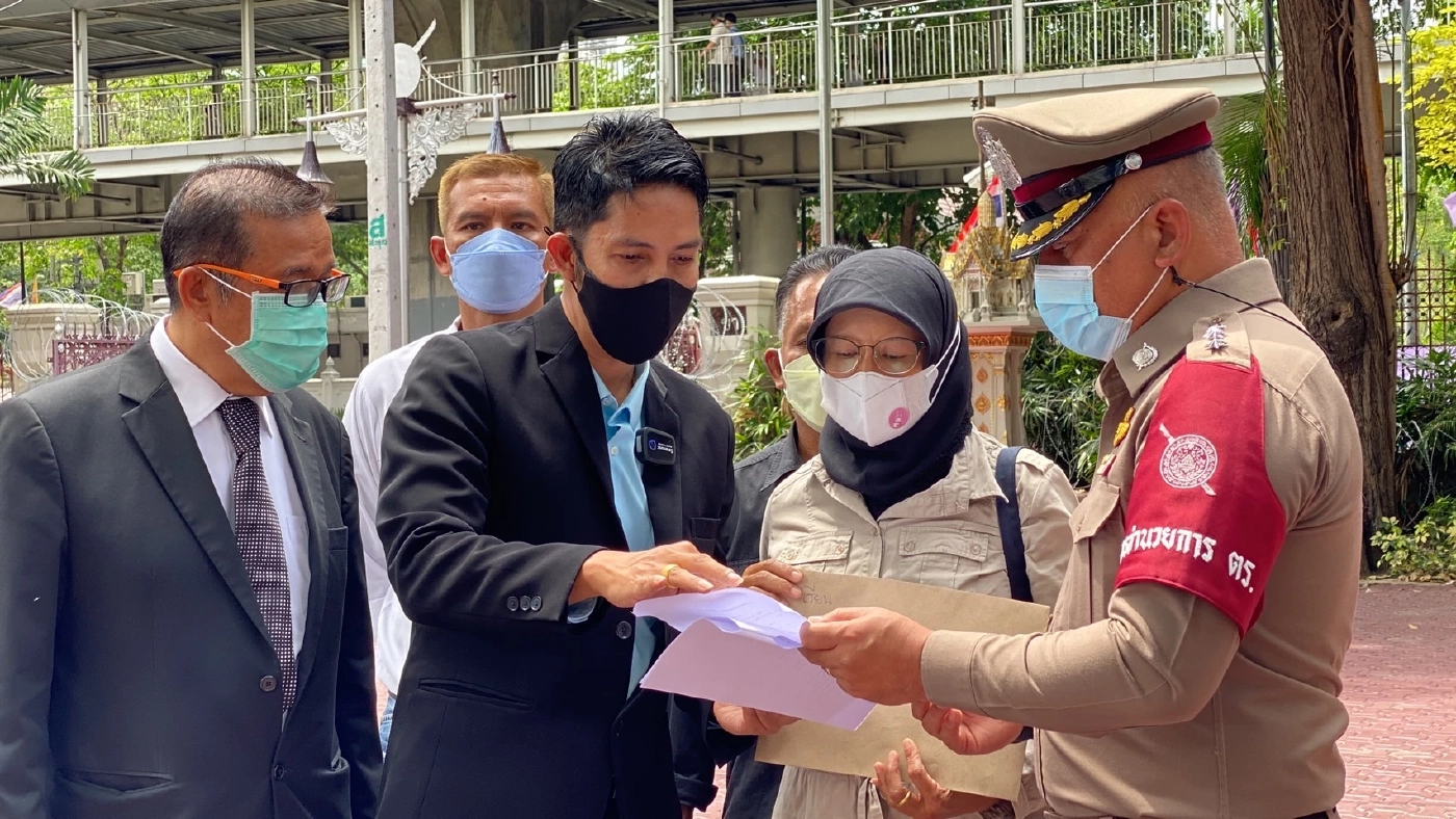 ลูกจ้างอบจ.นครฯ  ร้อง ผบ.ตร.เร่งรัดคดีปิดห้องทำร้ายร่างกาย