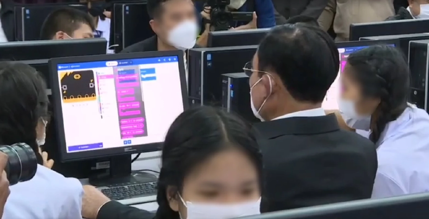 เปิดที่มาภาพ "นายกฯ" จับเมาส์ หลังโซเชียลแชร์ว่อนใช้เป็นมั้ย