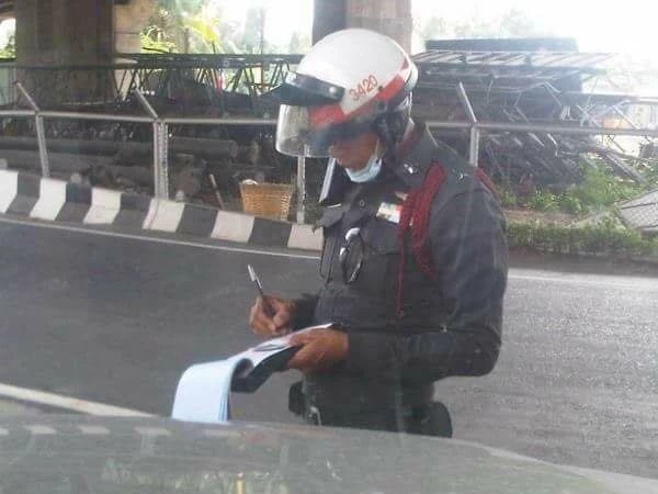 บช.น. แจง "หมายเรียก-หมายจับคดีจราจร" ยืนยันไม่ได้หวังเงินค่าปรับ