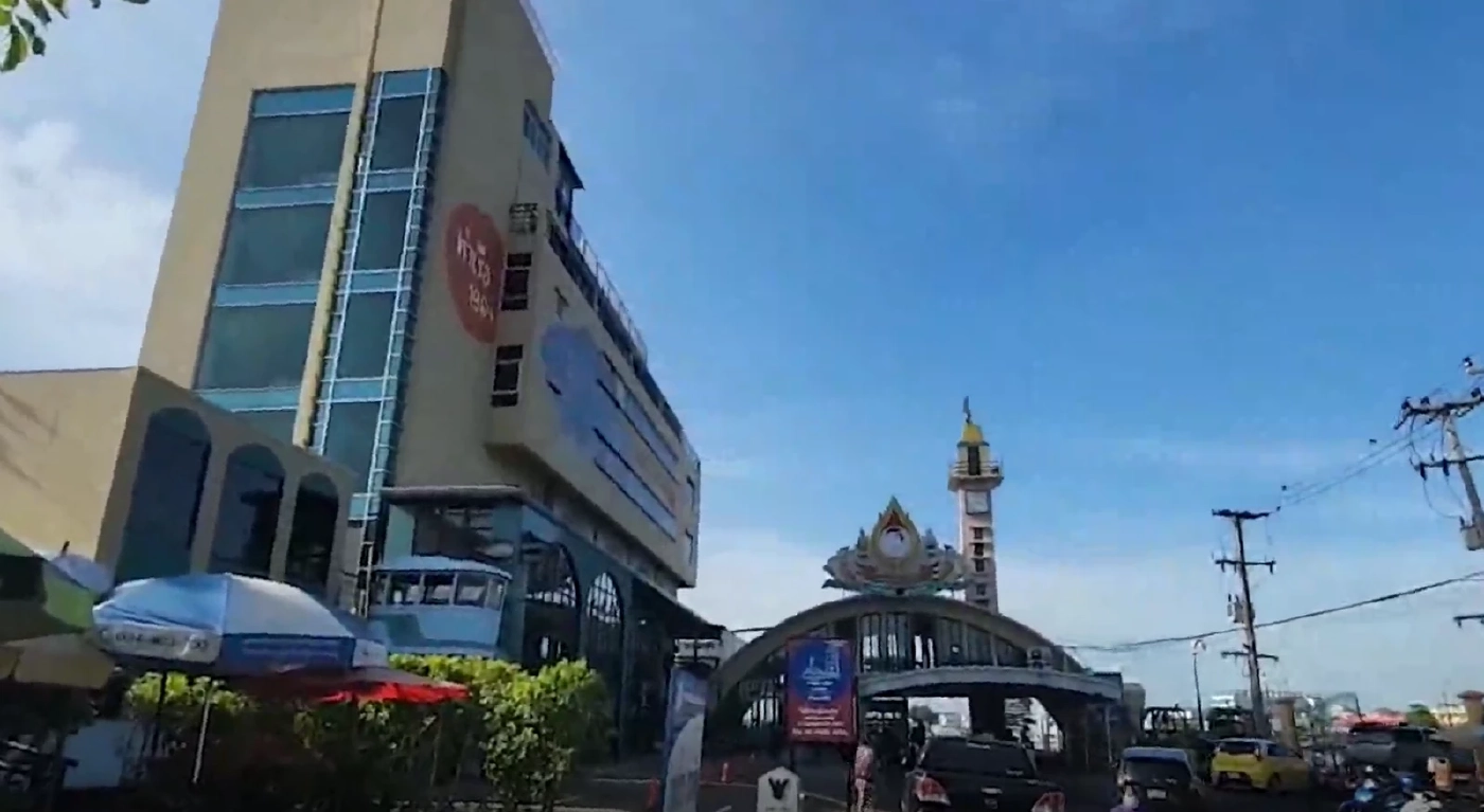 ผู้ค้าตลาดมหาชัย ดีใจผ่อนผันถอดหน้ากากอนามัย