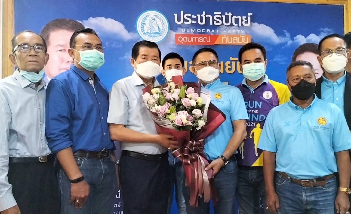 นายนิพนธ์  บุญญามณี