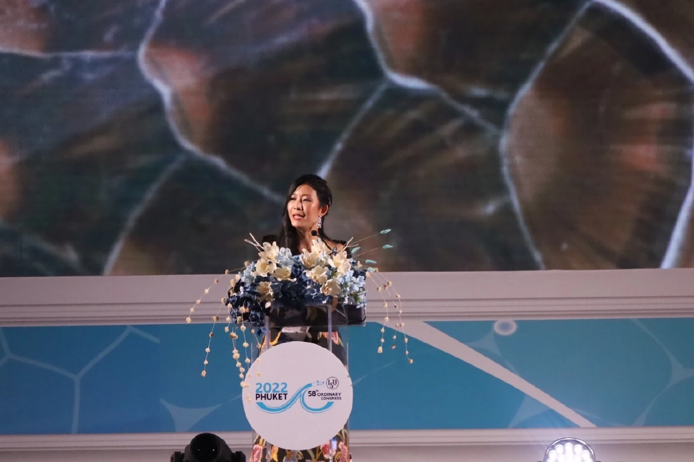 ดร.สุวรรณา  ศิลปอาชา