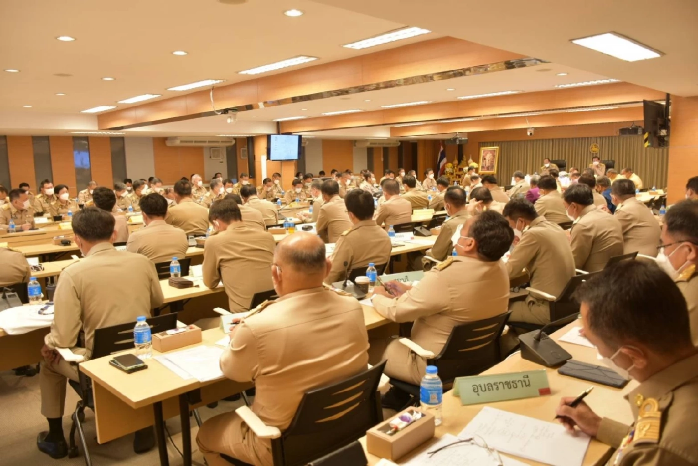 "นิพนธ์" แนะใช้ผู้นำท้องถิ่นคุมอุบัติเหตุบนถนน พร้อมเร่งเตรียมรับอุทกภัย