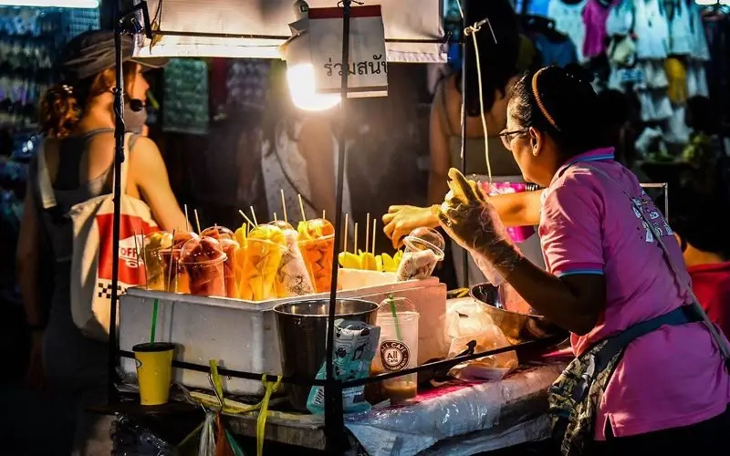 อาหารไทยที่เป็นที่ชื่นชอบของชาวต่างชาคิและนักเดินทาง