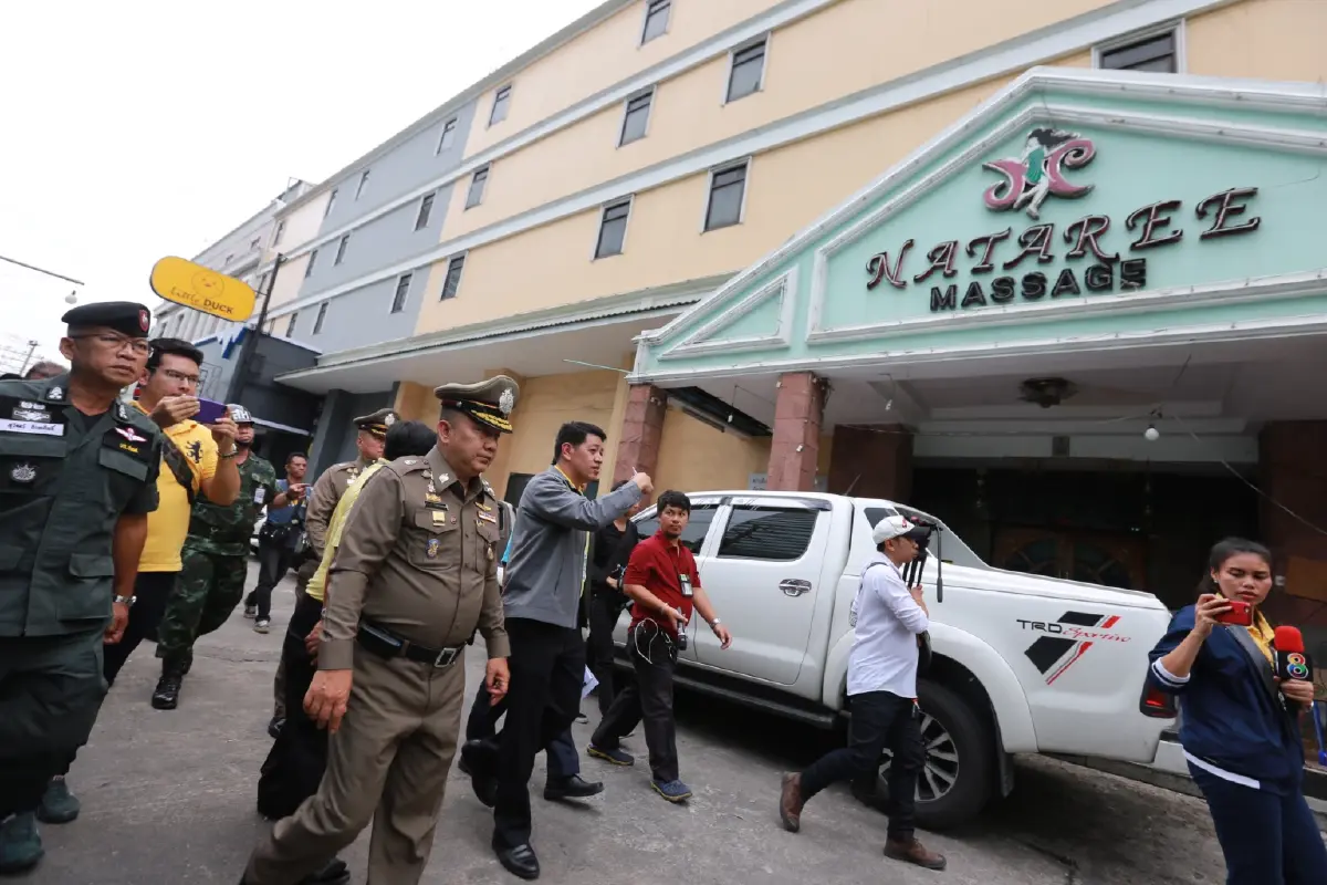 คุกตำรวจ 325 ปี เซ่นปมรีดเงิน “นาตารี อาบอบนวด”