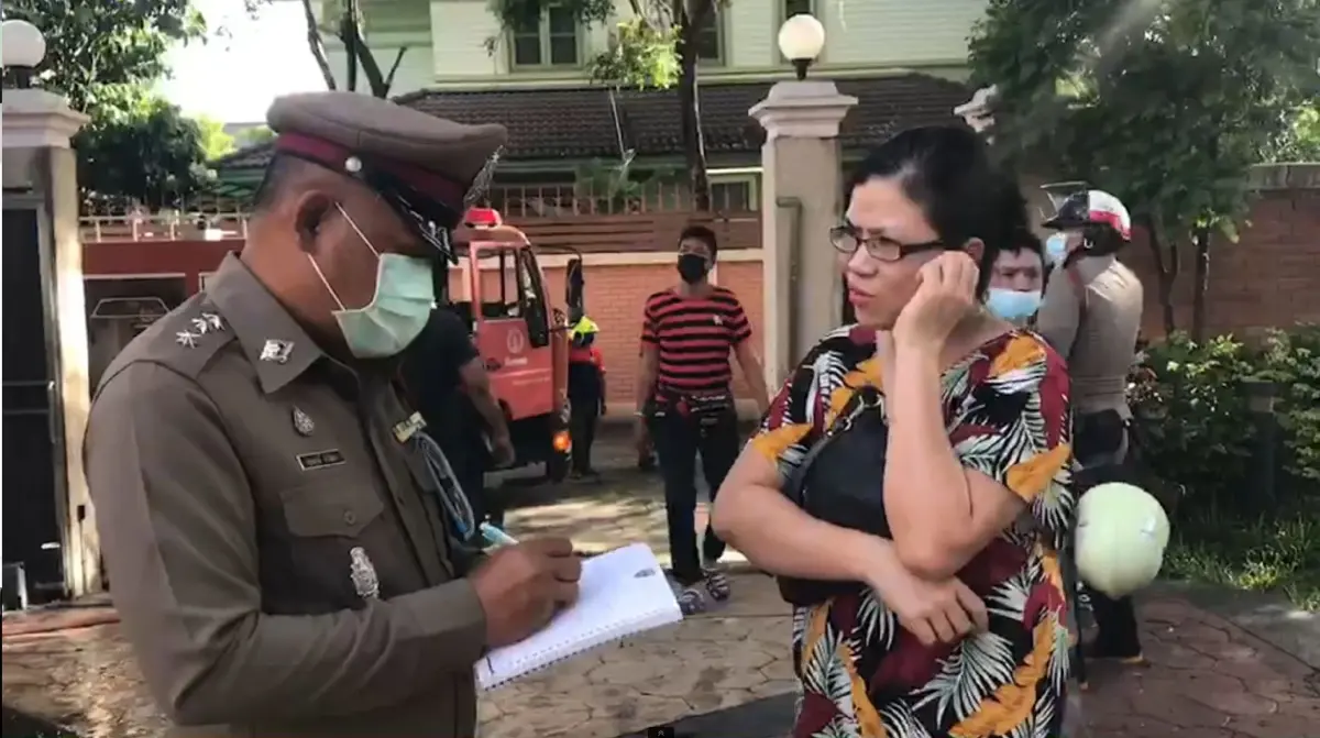 เพลิงไหม้ บ้านหรู ในหมู่บ้านสุจิตต์นิเวศน์ ท่าข้าม