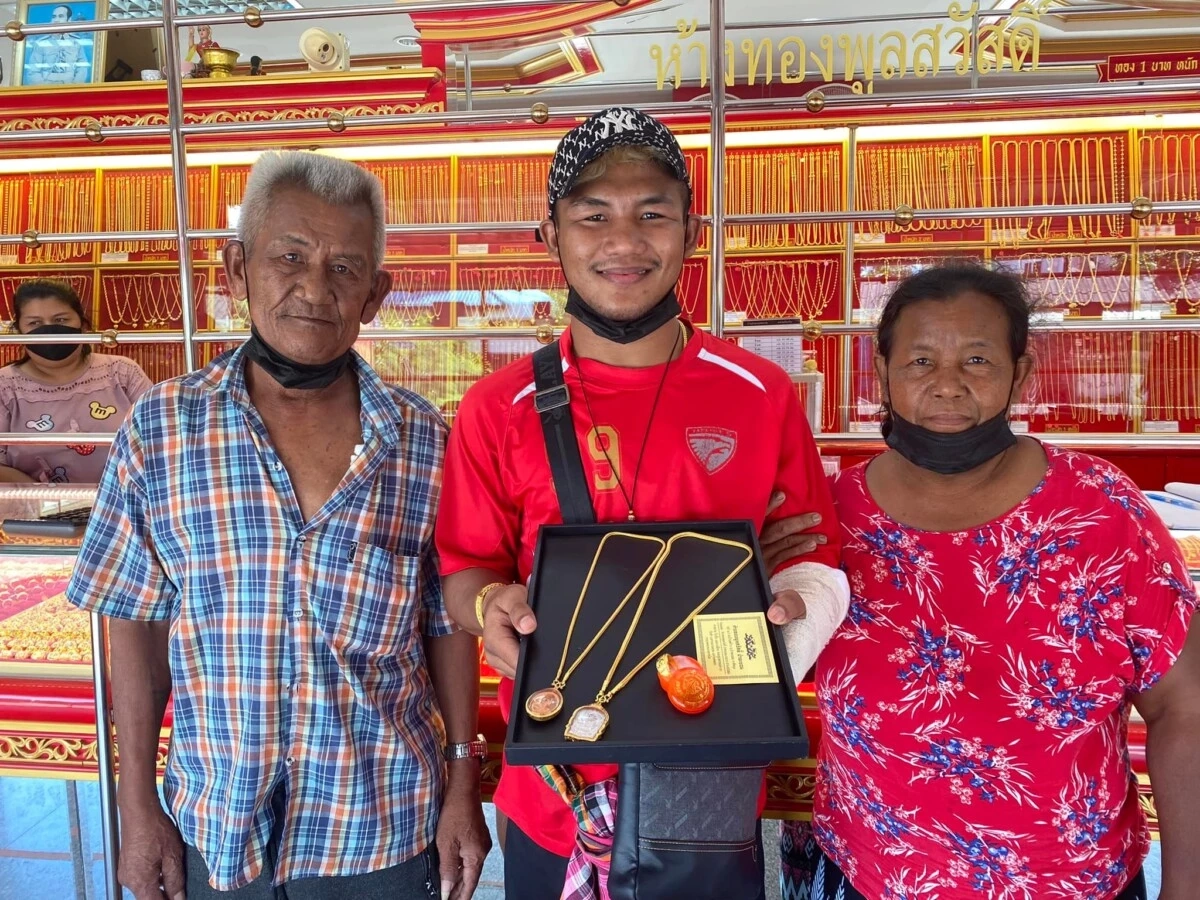 ย้อนผลงานและส่องชีวิตนอกสังเวียน "รถถัง" หลังโกยหลายล้านในครึ่งปี