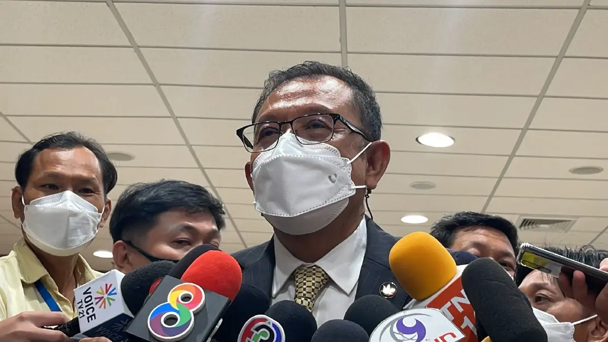 "ศุภชัย"ย้ำ"ครูพี่โอ๊ะ"ต้องพ้นภท.หรือไม่ขึ้นอยู่กับข้อบังคับพรรค