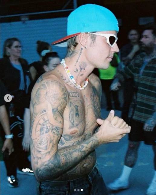 ช็อกแฟนคลับ! จัสติน บีเบอร์ หน้าเป็นอัมพาตเพราะไวรัส (ชมคลิป)