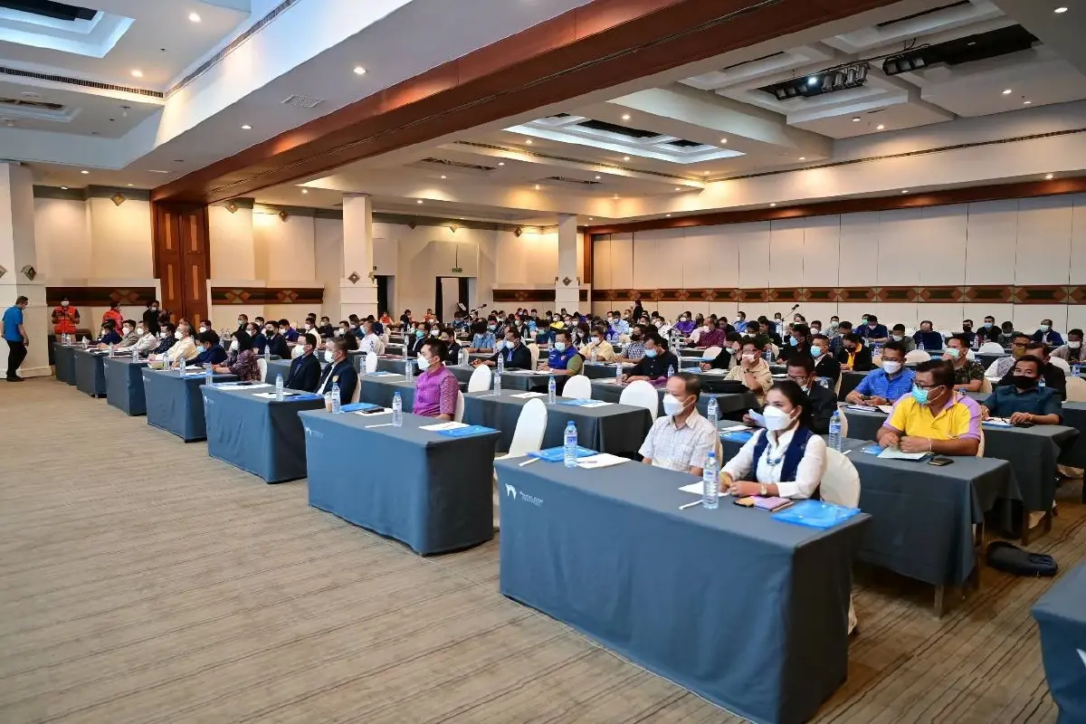 "นิพนธ์"กำชับทุกฝ่ายร่วมรณรงค์ช่วยลดอุบัติเหตุทางถนน