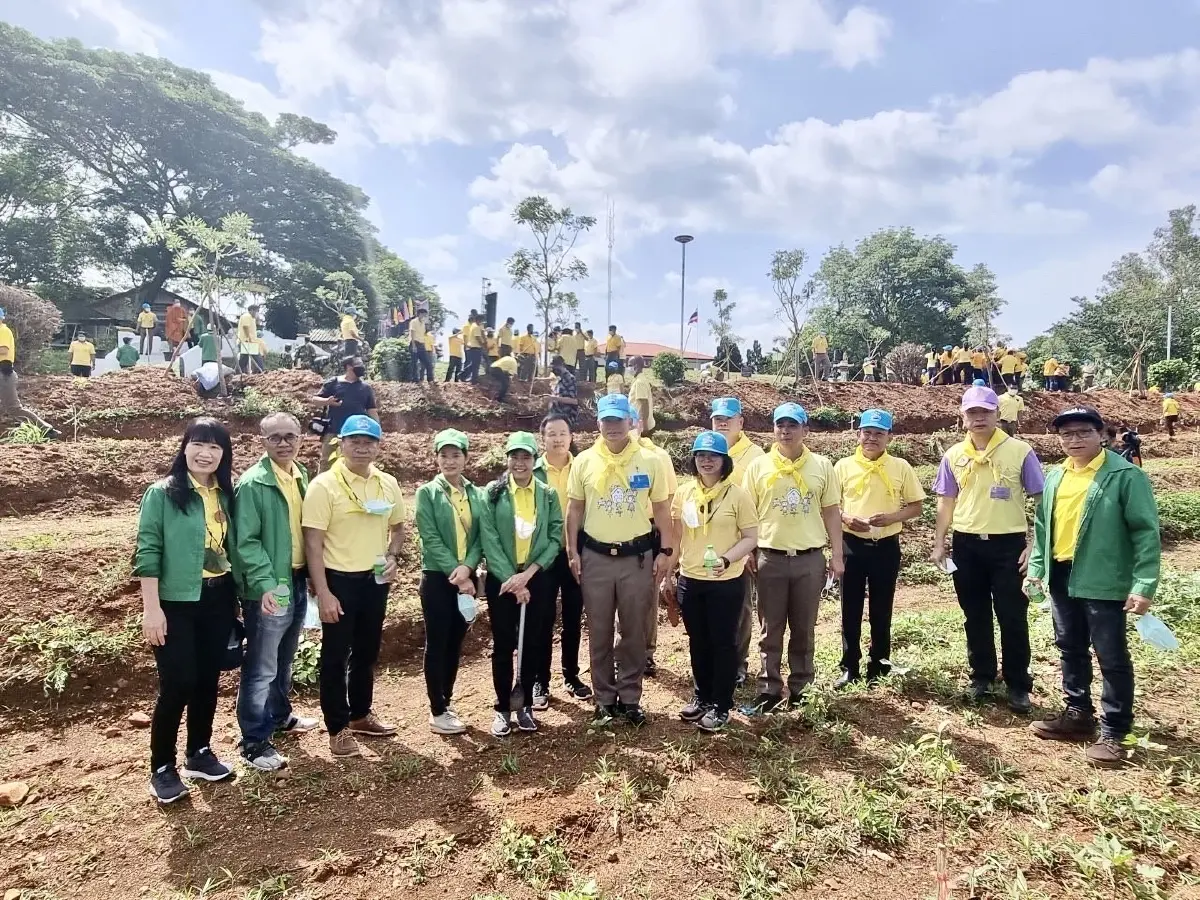 จิตอาสาภูธรเชียงใหม่ พร้อมใจปลูก 1 ล้านต้น ถวายแด่พระบรมราชินี