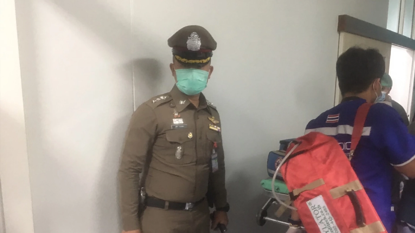 เผย “จ่าสิบเอก” จูงมือลูกวัย 7 ขวบไปหาภรรยาก่อนลั่นไก