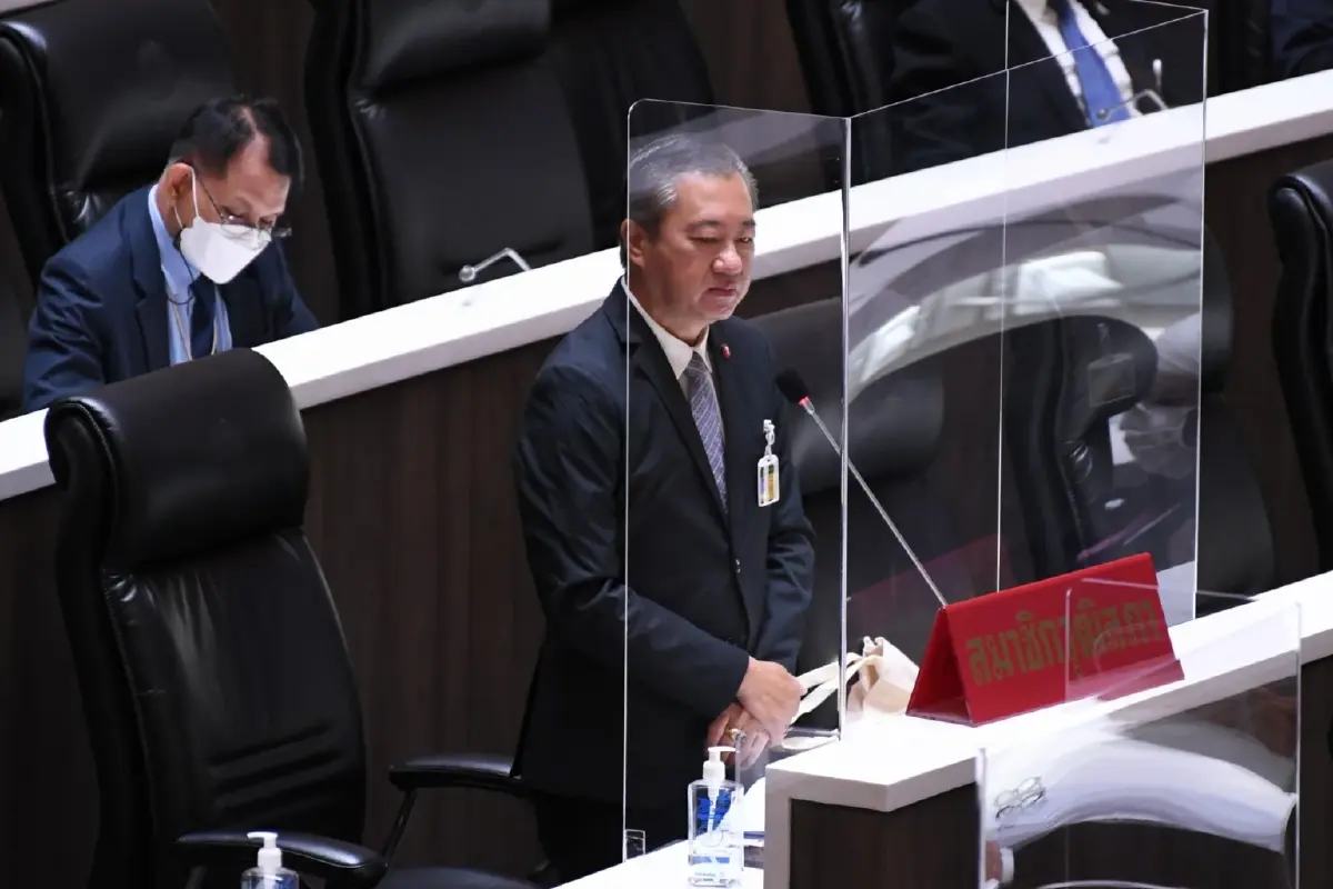 "สมชาย"เร่งพิจารณาพ.ร.บ.ตำรวจจบทันตามกรอบเวลาหวั่นถูกดึงกม.ลูกมาแทรก