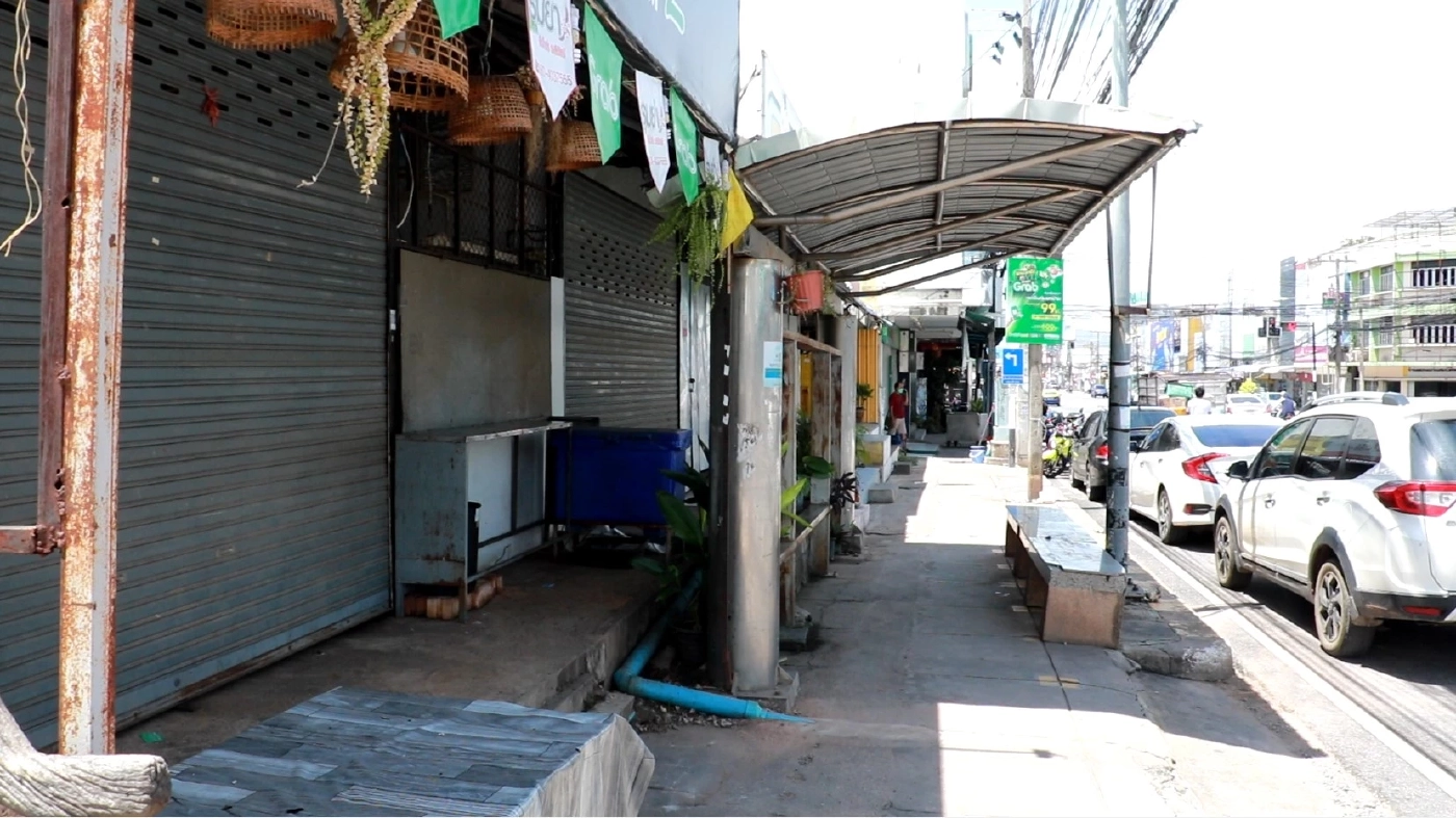 นายก ทน.ขอนแก่น แจงร้านค้าลักไก่ป้ายรถเมล์ ตักเตือนแล้วห้ามทำอีก