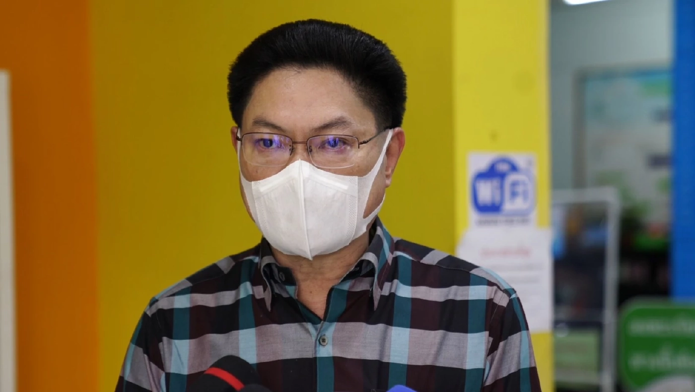 นายก ทน.ขอนแก่น แจงร้านค้าลักไก่ป้ายรถเมล์ ตักเตือนแล้วห้ามทำอีก