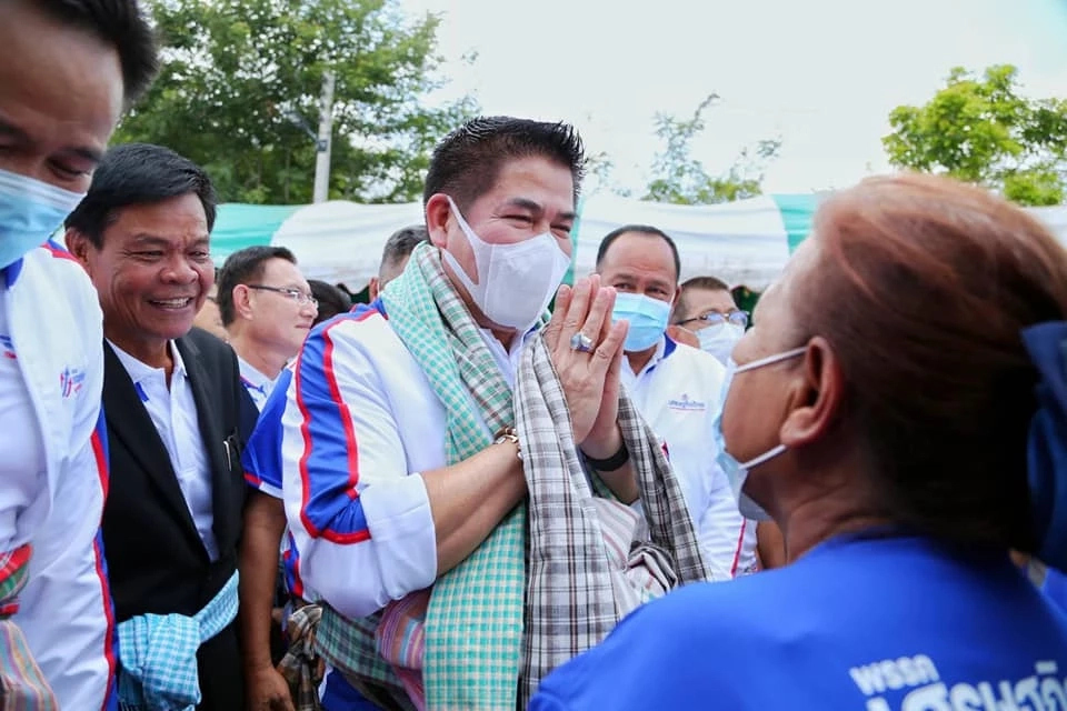 ร.อ.ธรรมนัส พรหมเผ่า ส.ส.พะเยา หัวหน้าพรรคเศรษฐกิจไทย