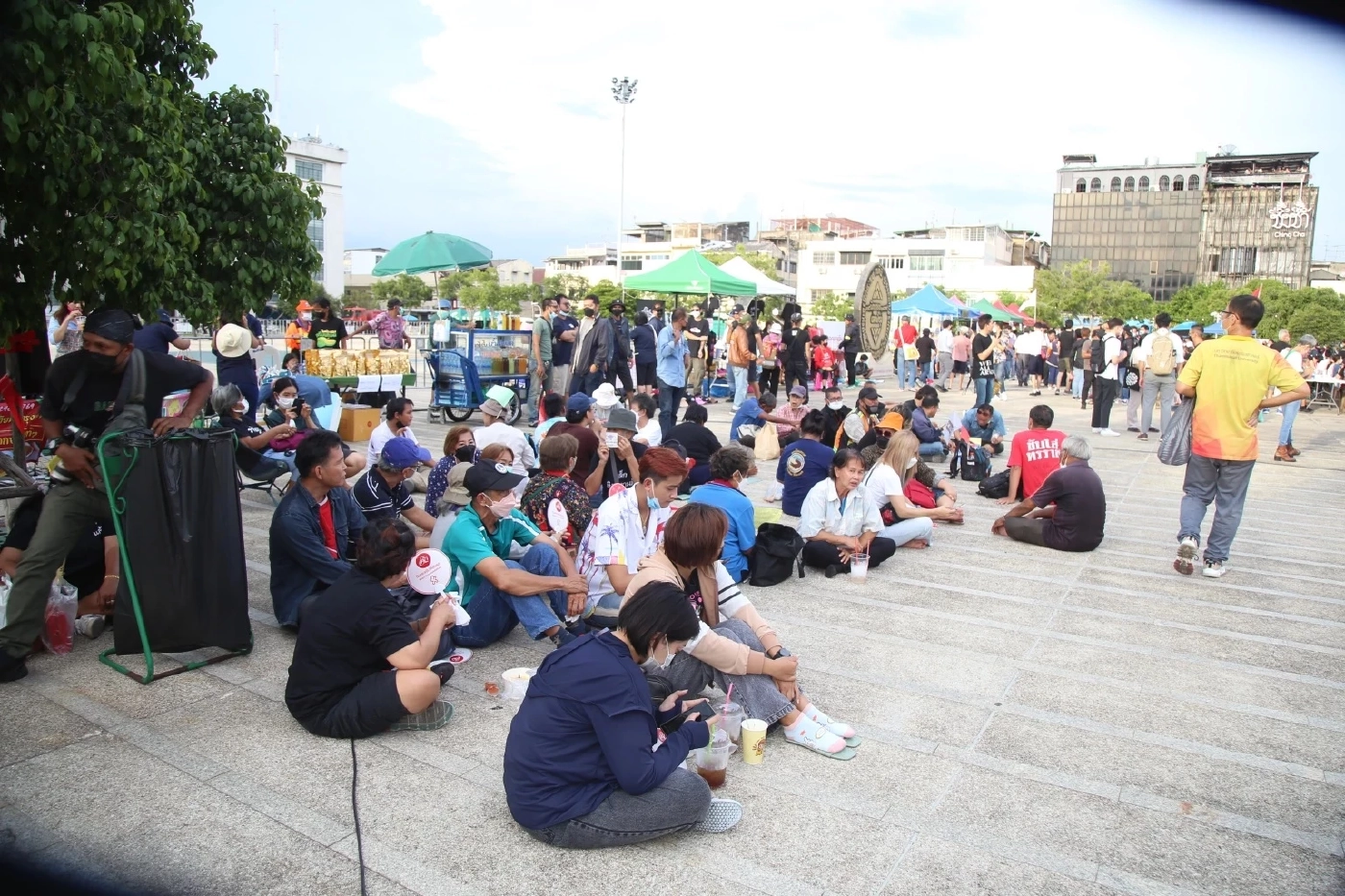 ประมวลภาพ ลานคนเมือง 24 มิถุนายน รำลึก 90 ปีการเปลี่ยนแปลงการปกครอง