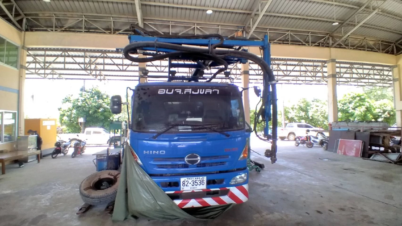 รถซ่อมบำรุงถนนเอนกประสงค์