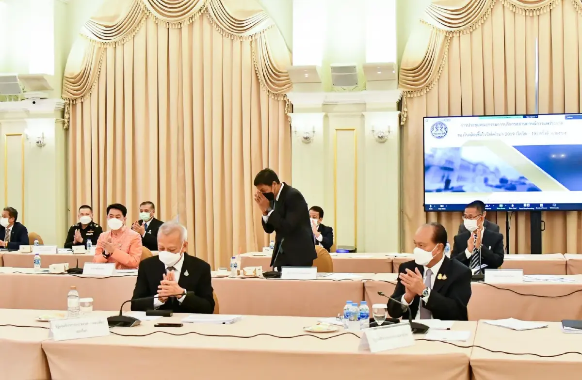 วันนี้ลุ้น ศบค. ปรับพื้นสีเขียวทั่วประเทศ จ่อเคาะเปิดผับ บาร์ ตามกม.กำหนด