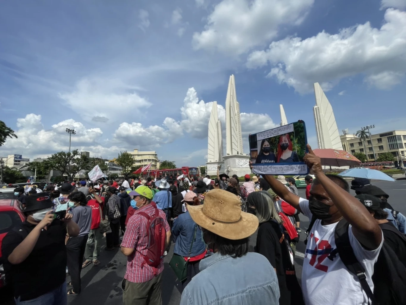 ตร.ไม่กังวลม็อบ &quot;เดินไล่ตู่&quot; ชุมนุมอนุสาวรีย์ประชาธิปไตย-อนุสาวรีย์ชัยฯ 