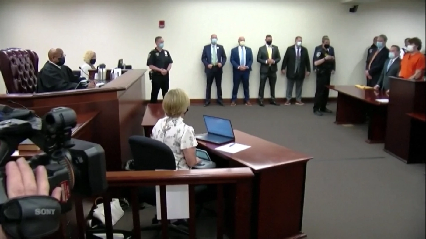 ตั้งข้อหาก่อการร้ายมือปืนยิงผิวสี 10 ศพในนิวยอร์ก