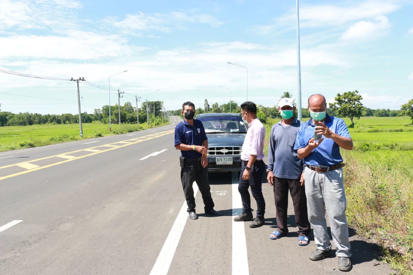 ล่าโจ๋ห้าว เบิ้ลจยย. ถือมีด-ปาระเบิดกลางถนน