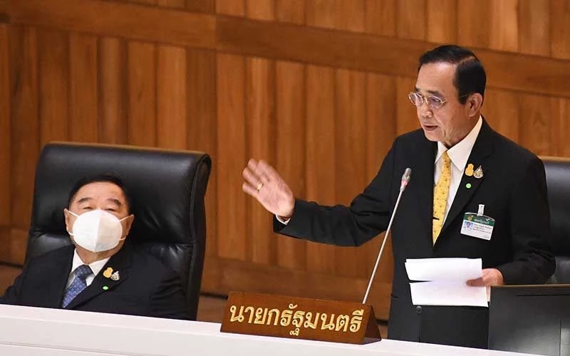 พล.อ.ประวิตร - พล.อ.ประยุทธ์