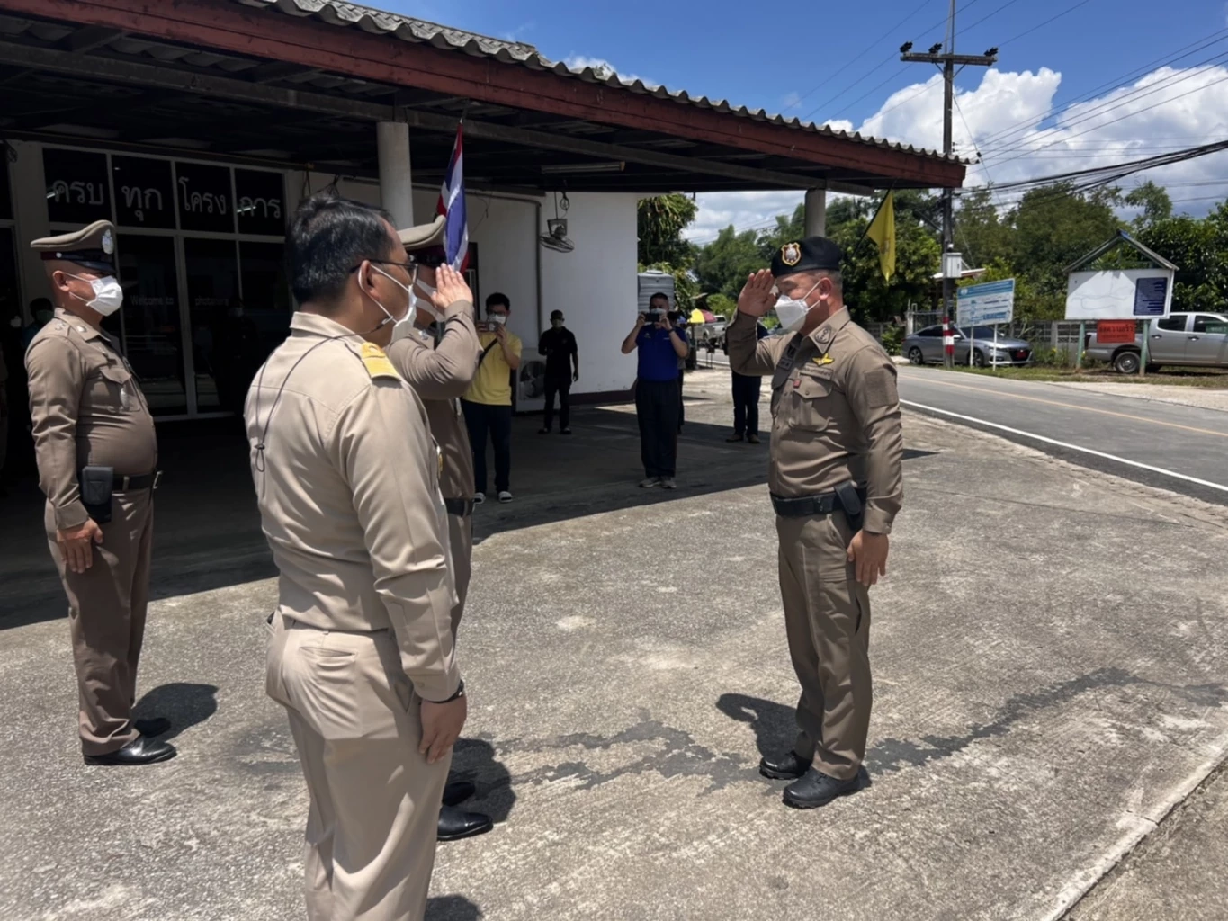 พล.ต.ท.ประจวบ ลุยภูธร 5 ผลักดัน “Strong Together”