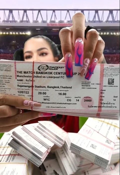 เปิดอาณาจักรธุรกิจ "พิมรี่พาย" ทำไมถึงกล้าทุ่มเงิน 400 ล้าน เหมาตั๋วบอลแมนยู-ลิเวอร์พูล