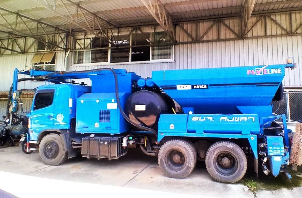 รถซ่อมทางอเนกประสงค์ อบจ.สงขลา